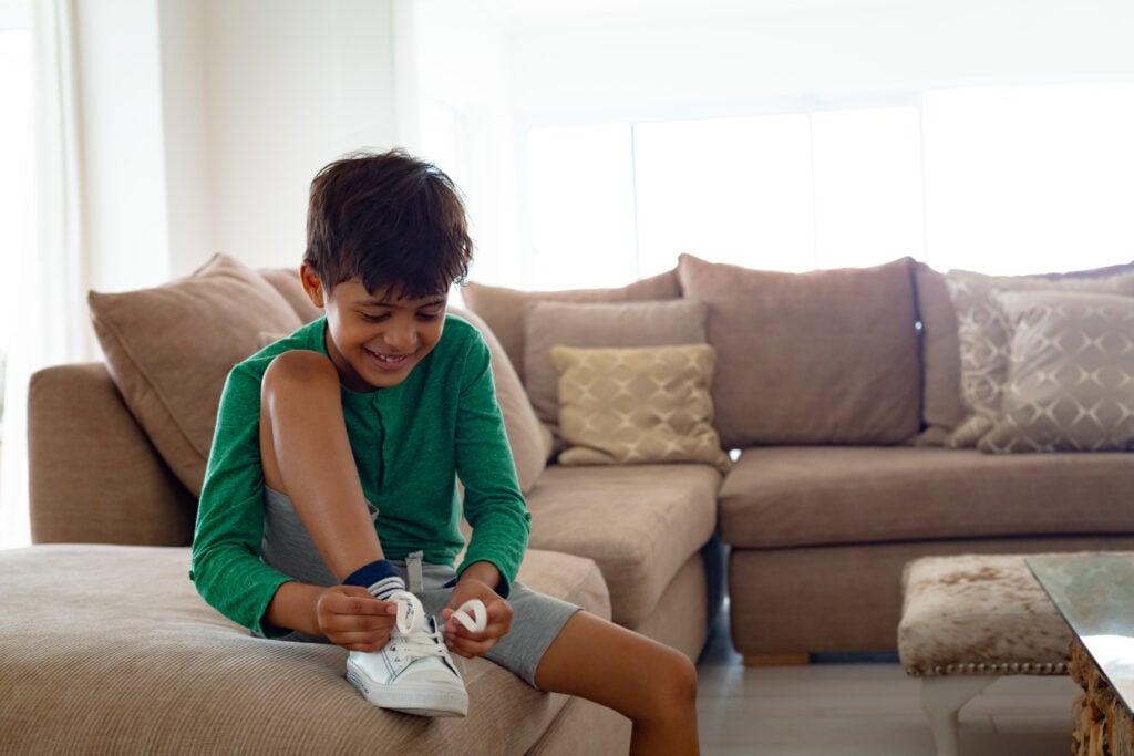 How to Teach Kids to Tie Their Shoes (Fast!)